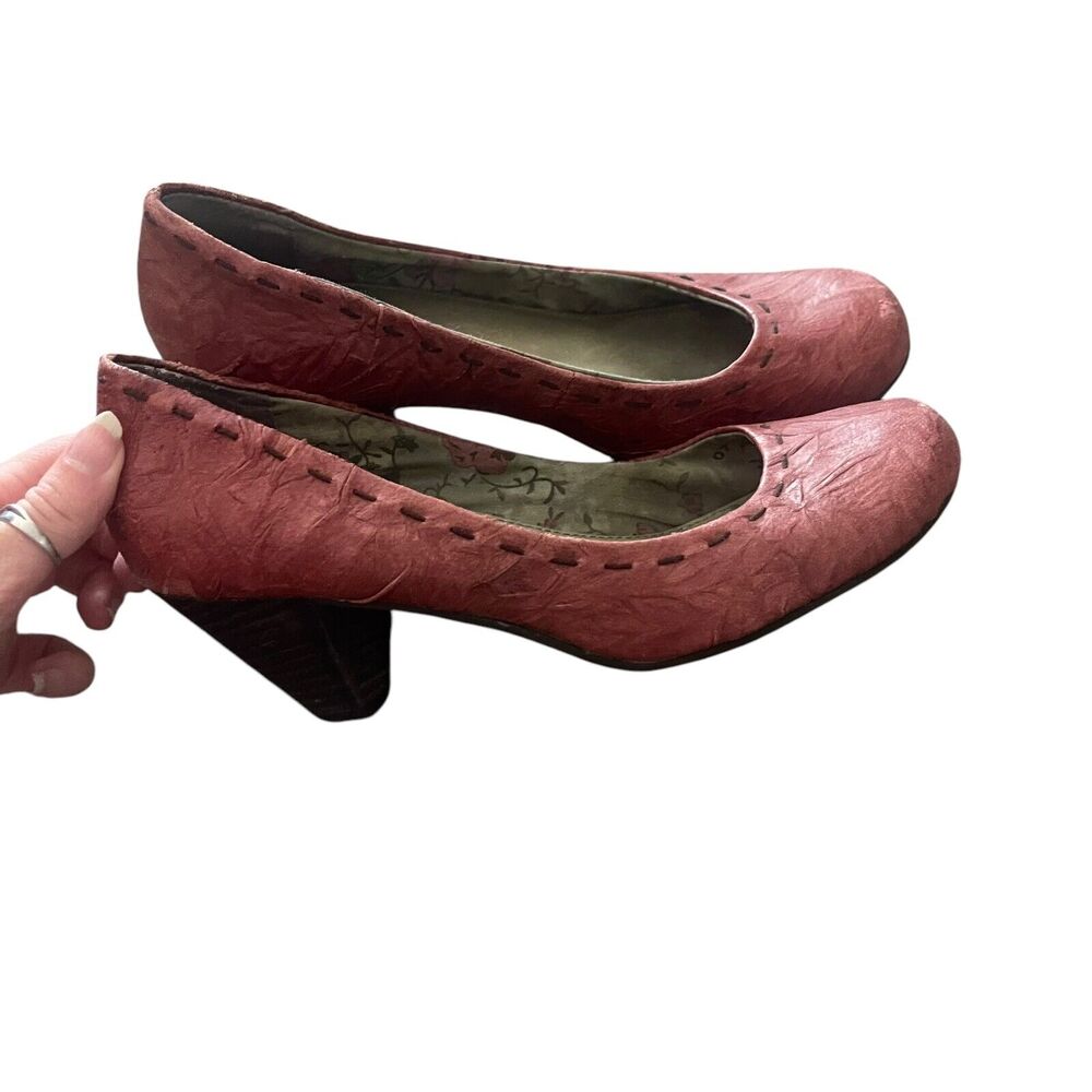 BC Women's Size 8‎ Red Textured Leather Grunge Steam Punk Cone Heels